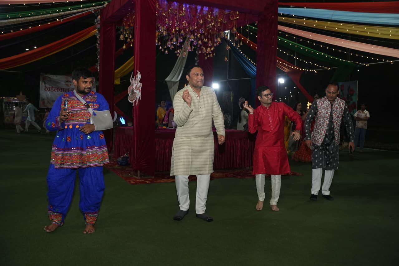 गरबा उत्सव · चित्र ५
